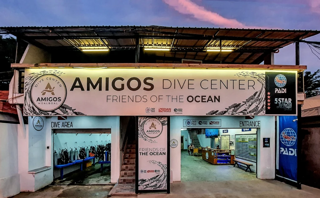 Amigos Dive Center front